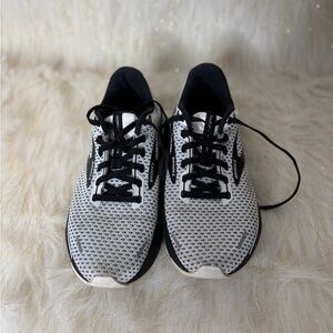Brooks Run Shoes - Black and White Mesh